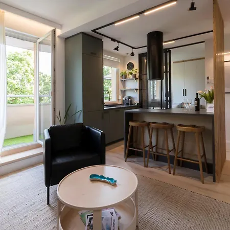 Modern, Quiet Penthouse With Free Parking 아파트 부다페스트