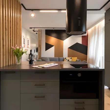 아파트 Modern, Quiet Penthouse With Free Parking 부다페스트
